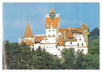 Il Castello di Bran, dove la leggenda vorrebbe si svolsero le sinistre vicende di cui il Conte Dracula fu protagonista