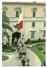 Corazzieri a cavallo in uscita dalla Caserma Magg. Alessandro Negri di Sanfront