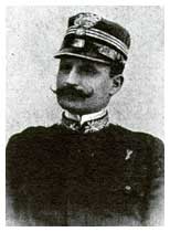 L'ufficiale Giuseppe Petella all'epoca del suo servizio in Sardegna.