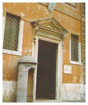 La caserma e' oggi sede del Comando della Regione.