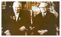 L'allora Presidente della Repubblica Italiana Giovanni Gronchi con il leader sovietico Nikita Krusciov