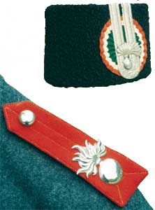 Il caratteristico copricapo dell'uniforme dei Carabinieri aggiunti dell'isola di Rodi, il kolbak.
