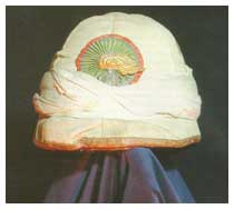 Casco coloniale da ufficiale (Museo Storico dell'Arma).
