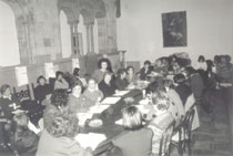 Immagine raffigurante un collettivo degli anni Settanta del Novecento .