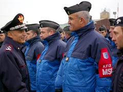 Il Generale SIAZZU saluta il personale a Pristina