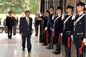 Il Comandante Generale Gianfrancesco Siazzu riceve in visita il Ministro della Difesa Onorevole Avvocato Ignazio La Russa
