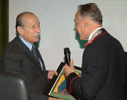 Il Generale Arnaldo Ferrara con il Generale Gianfrancesco Siazzu