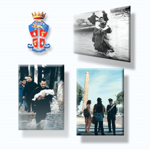 Das Bild besteht aus drei Fotos welche die Carabinieri bei der Ausübung der institutionellen Aufgaben zeigen