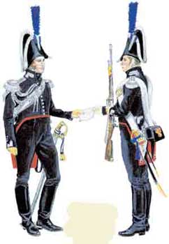 Maresciallo d'alloggio a cavallo e Carabiniere in gran tenuta del 1822. Il Maresciallo porta ovviamente la sciabola della specialità; il Carabiniere è armato di moschetto.