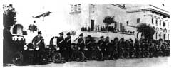 Rodi, 1914: rivista della Compagnia carabinieri mitraglieri ciclisti in occasione del Genetliaco di Sua Maestà re Vittorio Emanuele III.