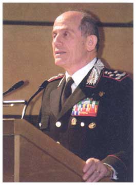 Il Comandante Generale dell'Arma dei Carabinieri Gen. C.A. Guido Bellini