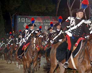 Un momento del carosello equestre del Reggimento Carabinieri a cavallo