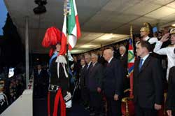 La Bandiera dell'Arma dei Carabinieri riceve dal Presidente della Repubblica la Medaglia d'Oro al Valor Civile