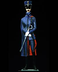 Toy soldiers - 1904, Ufficiale in uniforme di servizio con mantello
