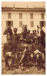 I componenti della squadra dei Carabinieri che vinse la Coppa del Re, nel Concorso Ippico di Milano del 1930.