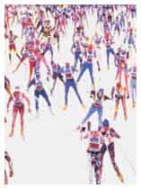La partenza di una Marcialonga, la più classica delle maratone di sci di fondo. La prima edizione, nel 1971, fu vinta dal carabiniere Ulrich Kostener.