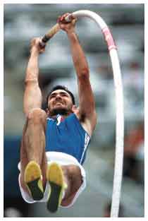 Andrea Pegorano, medaglia d'oro nel salto con l'asta ai Mondiali Militari del 1993.