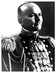 Cosma Manera, organizzatore del ''Corpo degli Irredenti'', qui con i gradi di colonnello, che ottenne nel 1927.