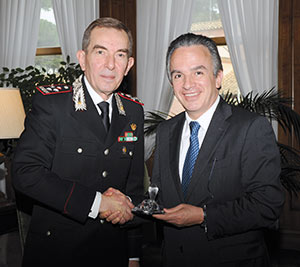 Il Comandante Generale, generale C.A. Leonardo Gallitelli con l’Ambasciatore della Repubblica del Messico in Italia Miguel Ruiz-Cabanas Izquierdo