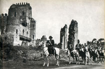 Gondar, un ufficiale dell'Arma al comando di uno squadrone di zaptiè a cavallo